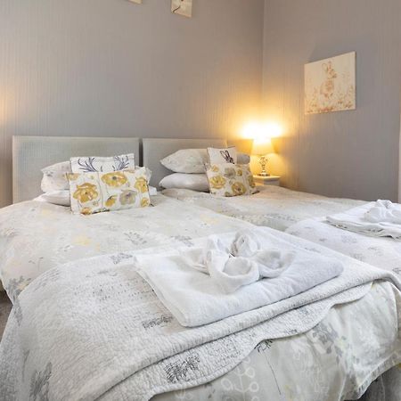 The Firs Bed And Breakfast พลีมัธ ภายนอก รูปภาพ